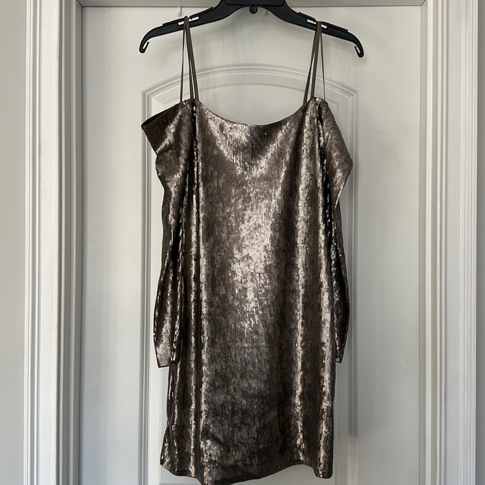 Express sequin long sleeve off shoulder taupe party dress, NWOT, size medium.